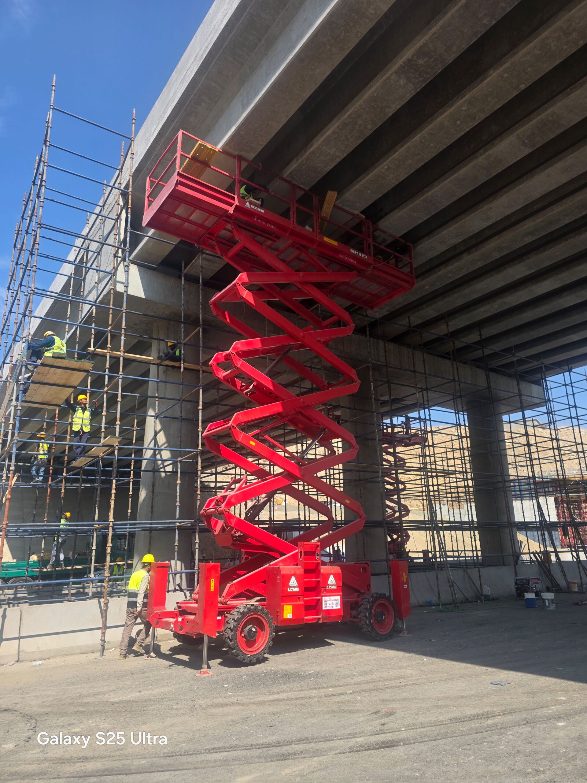 سيزرلفت 18متر للايجار