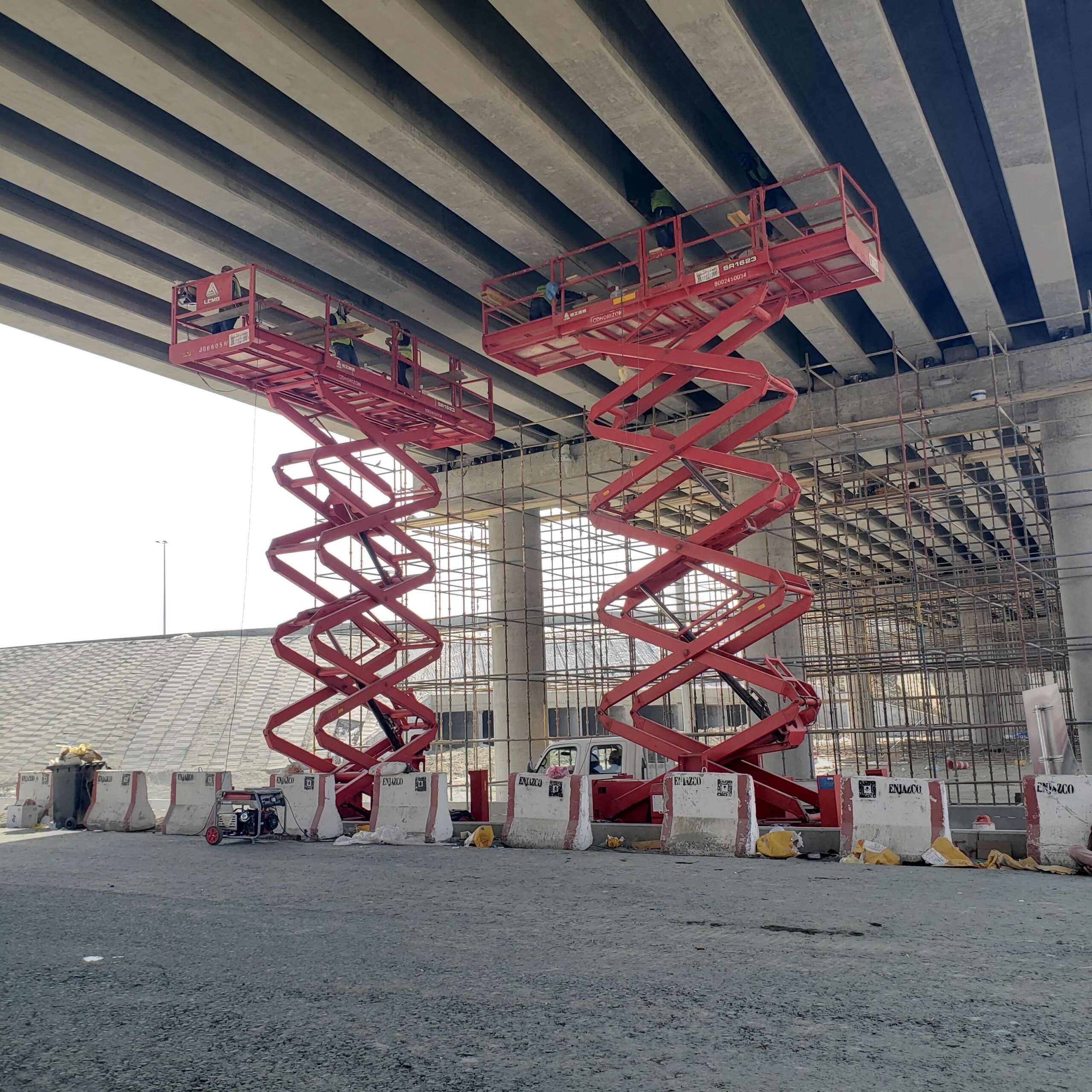 سيزرلفت مانلفت اللايجاري كهرباء ديزل 14 متر16متر18