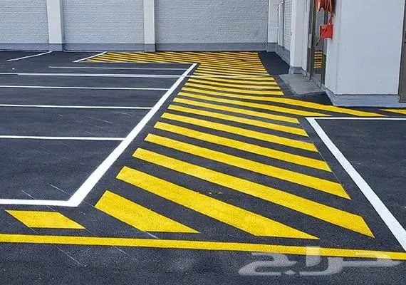 مواقف خاصه واسهم ومطبات صوتيه وخطوط المشاه وتخطيط