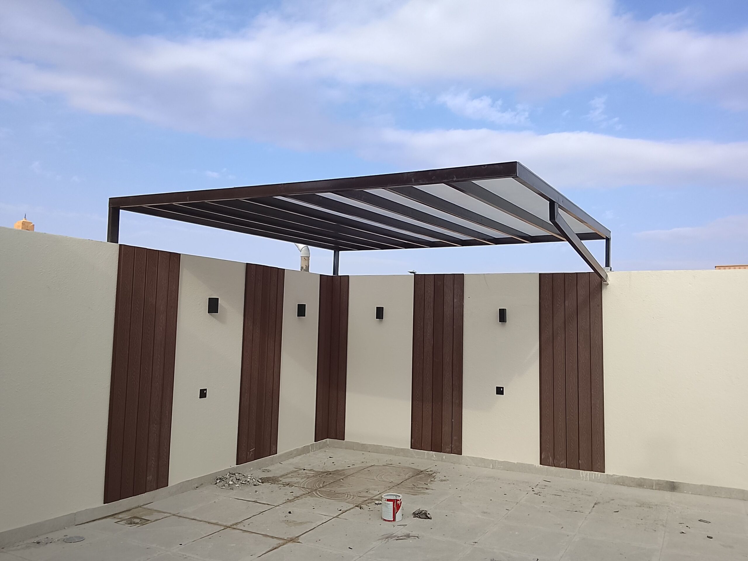 حداد مظلات وسواتر وبرجولات وجلسات وهناجر ومستودعات