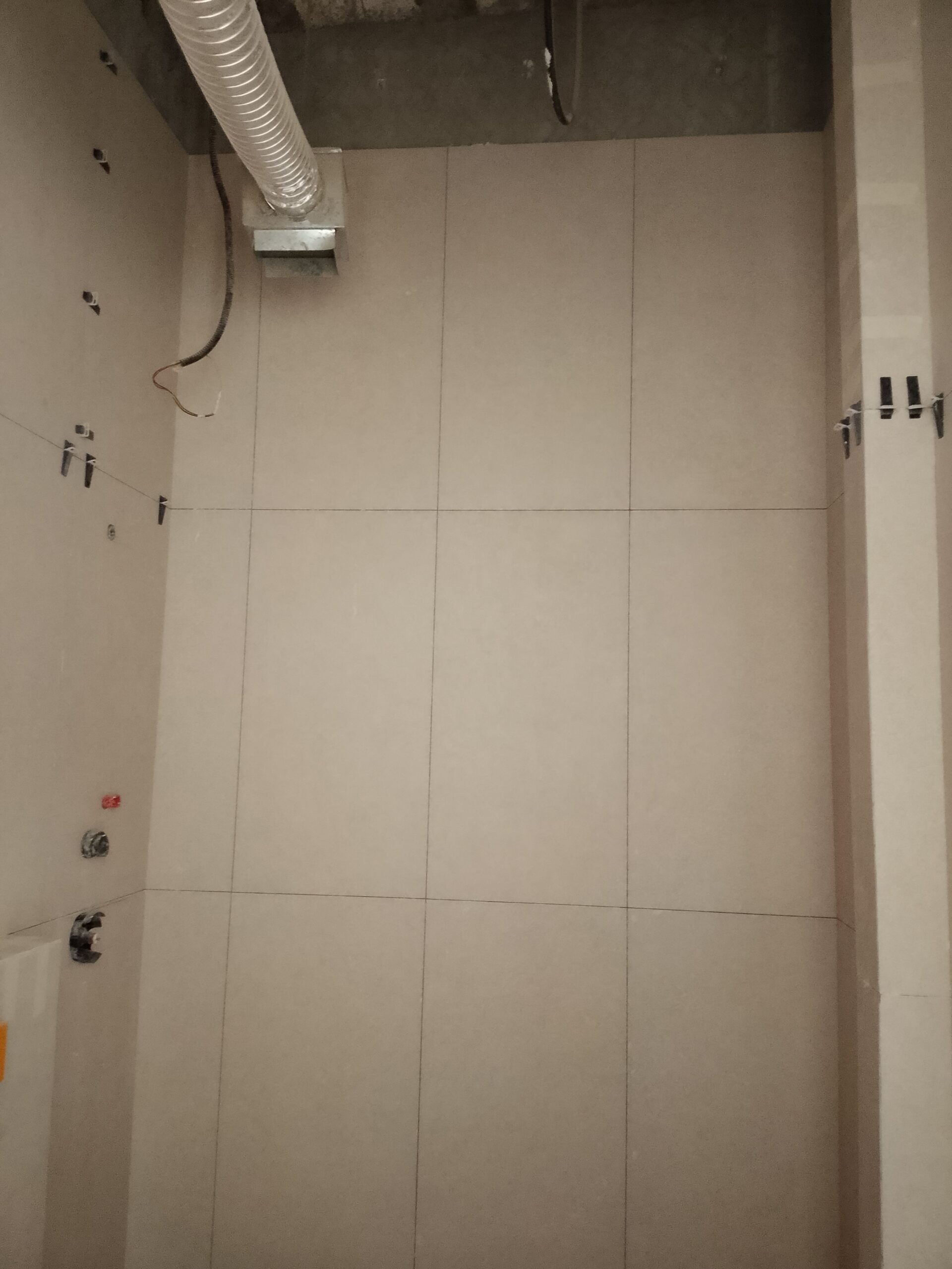 معلم سيراميك رخام تكسير تبليط ترميم الرياض