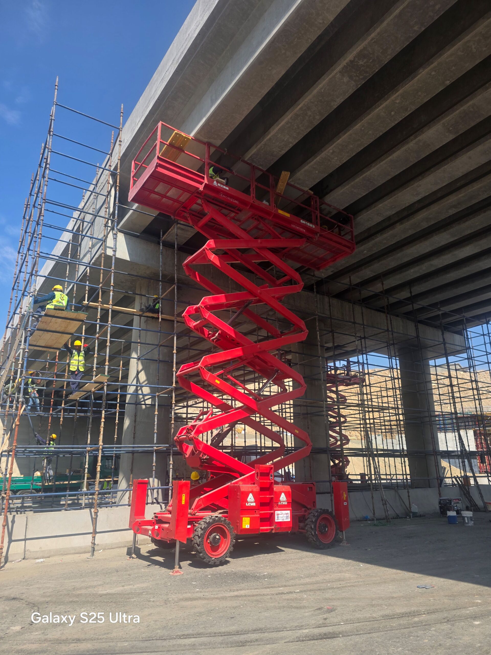 سيزرلفت 18متر للايجار