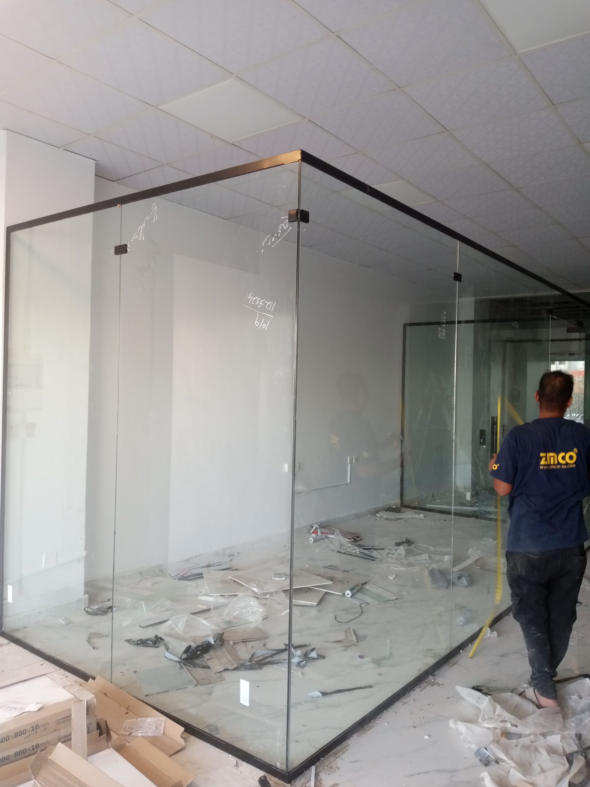 توريد وتركيب زجاج سكريت