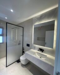 a172fbea-0d86-484c-9596-8694f315fbce