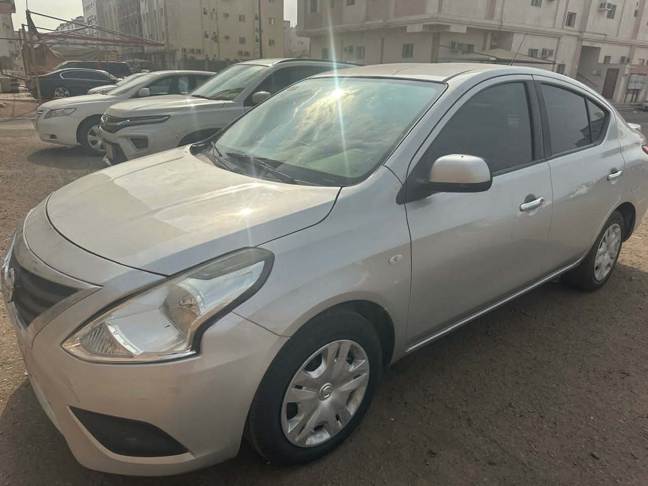 سيارة للبيع