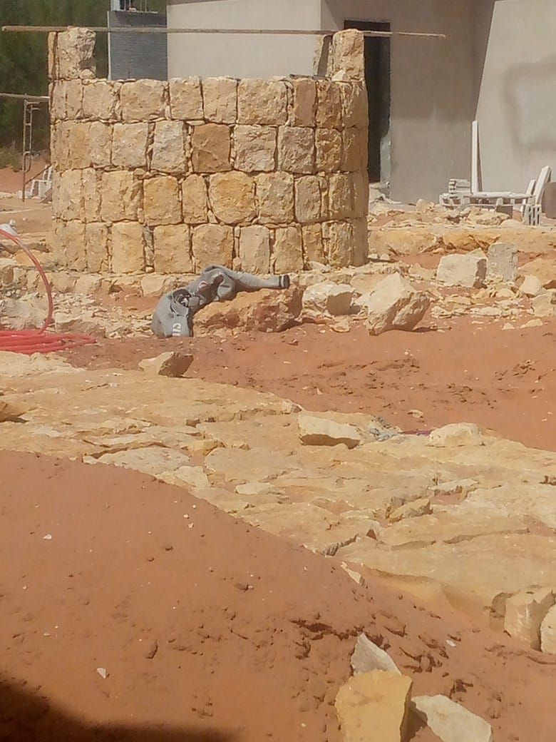 مقاول باکستانی حجر — أعمال اللياسة، الإنترلوك والح