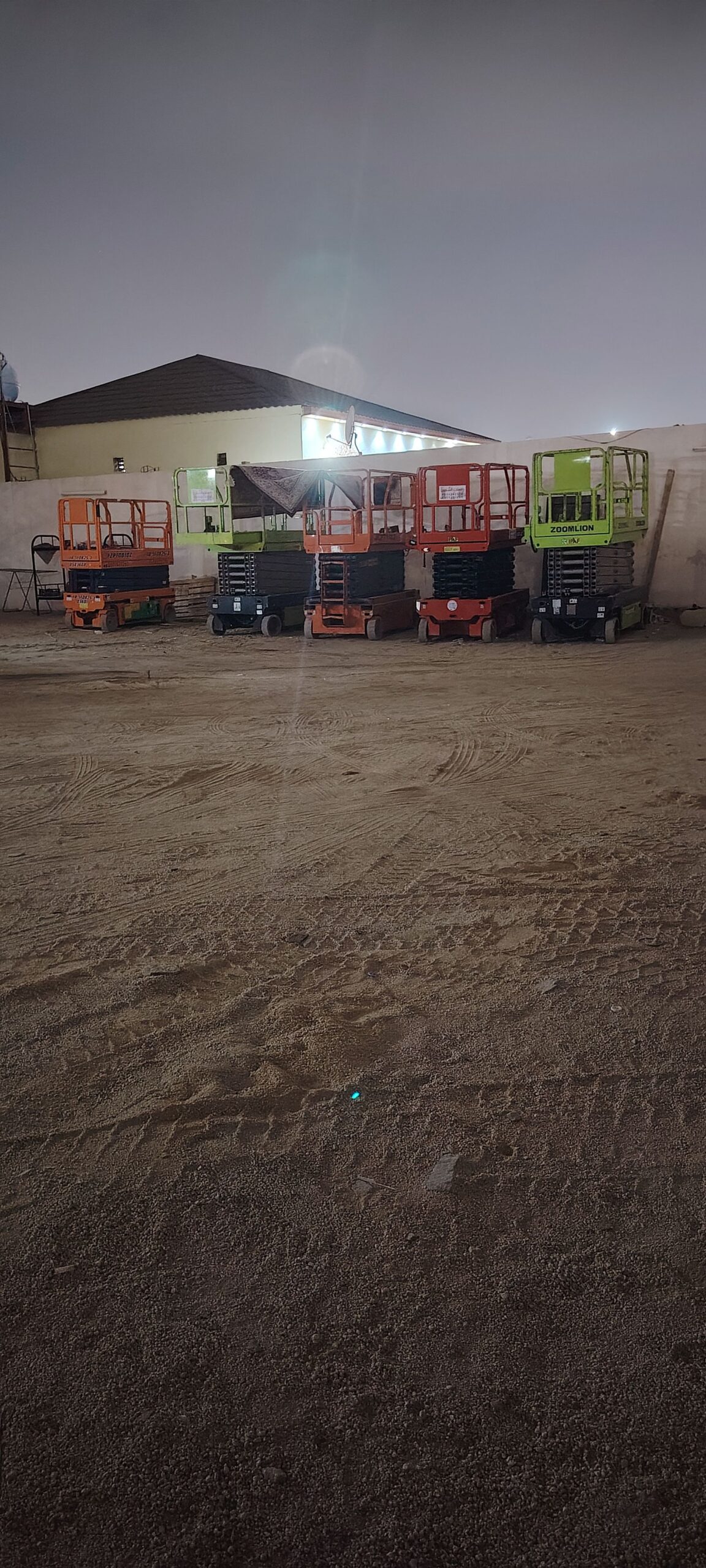 سيزرات لفت ومان لفت ورافعات شوكيه وتليهندلر للايجا