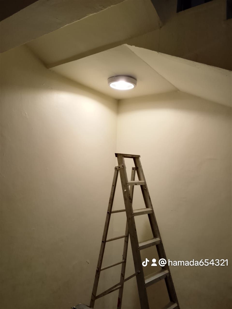 معلم كهربائى منازل ممتاز بجده