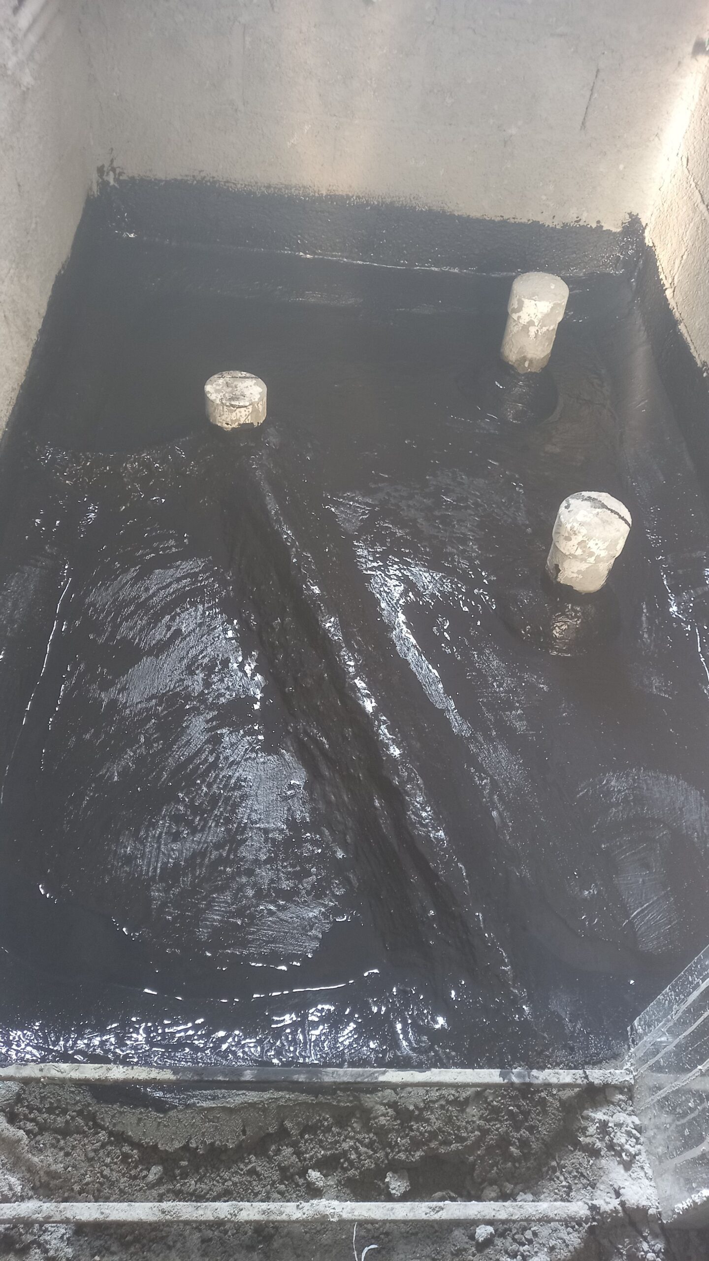 عزل اسطح وعزل خزانات