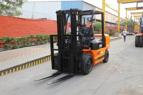 روافع شوكية فوركلفت للايجار في الشرقية الدمام والر