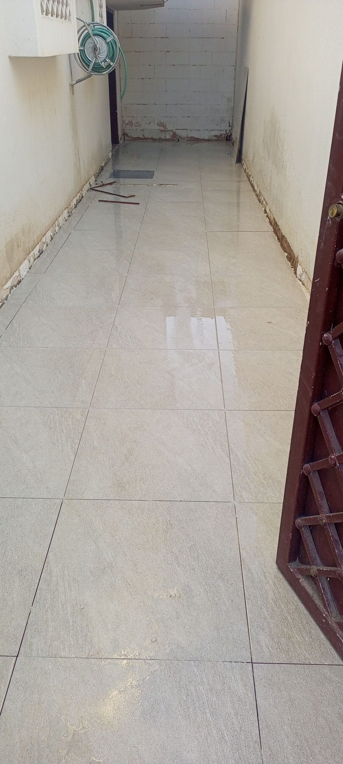 معلم بلاط اسماعيل باكستاني بلاط السيراميك البرسلان