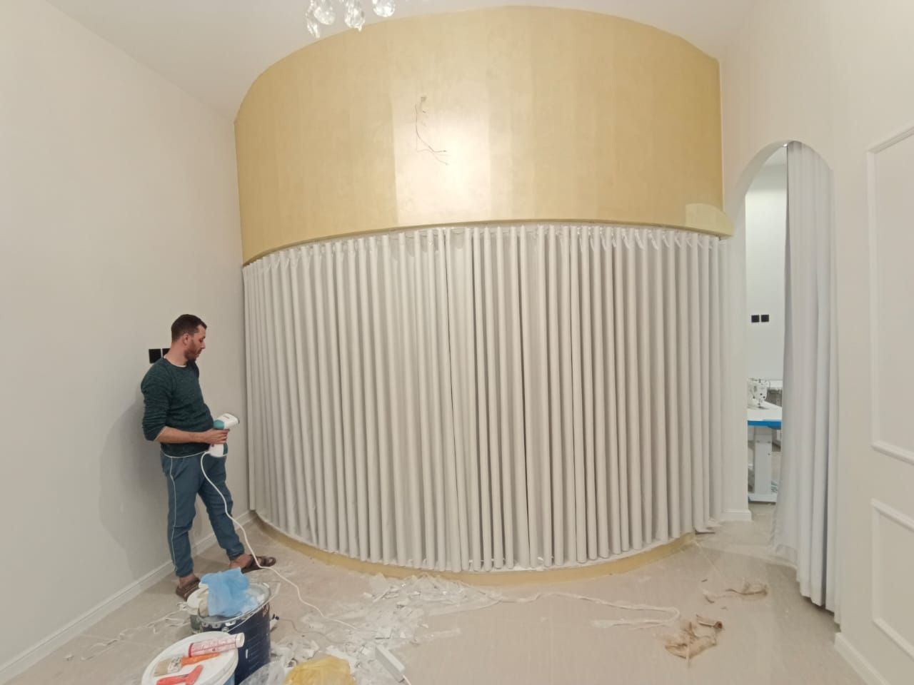 ستاير حديثه