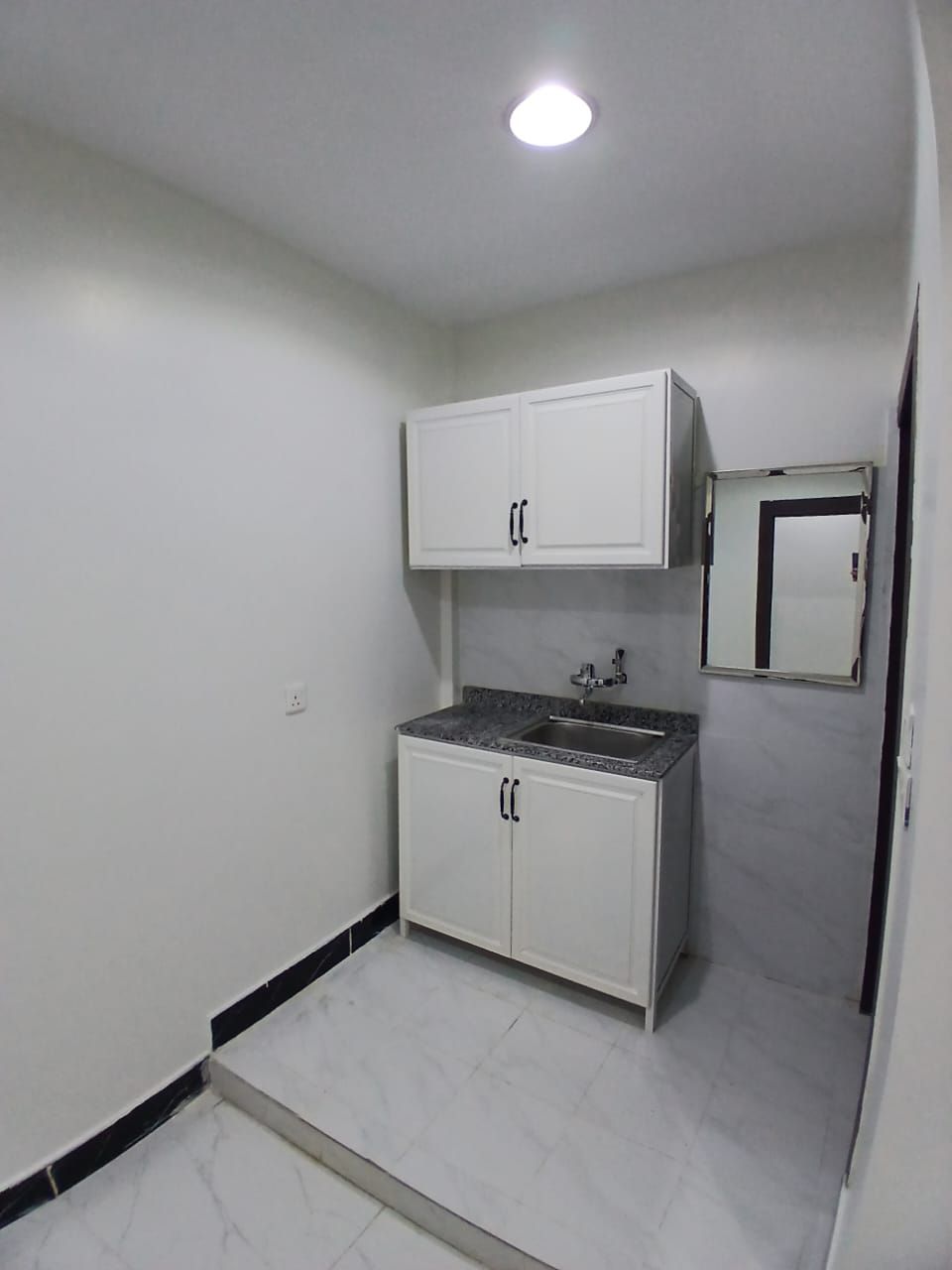 دهان مباني داخلي وخارجي بروفايل