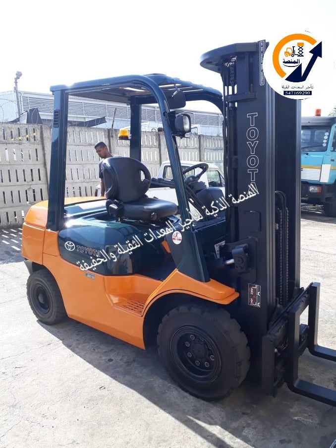 فوركلفت للايجار في الرياض و جدة . و الدمام. السعود