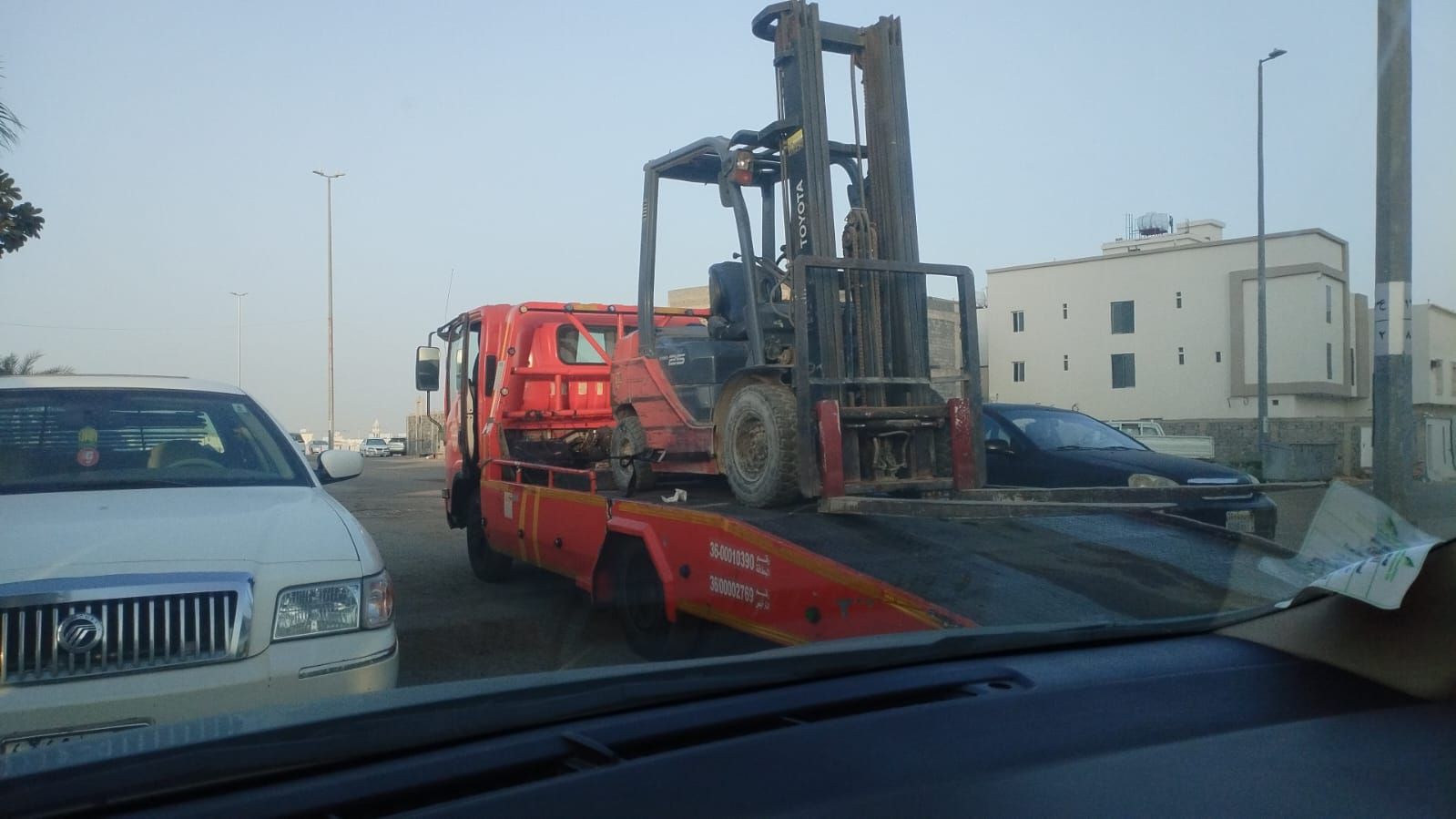 مان لفت وسيزر لفت ورافعات شوكيه وتاور لايت وجي سي