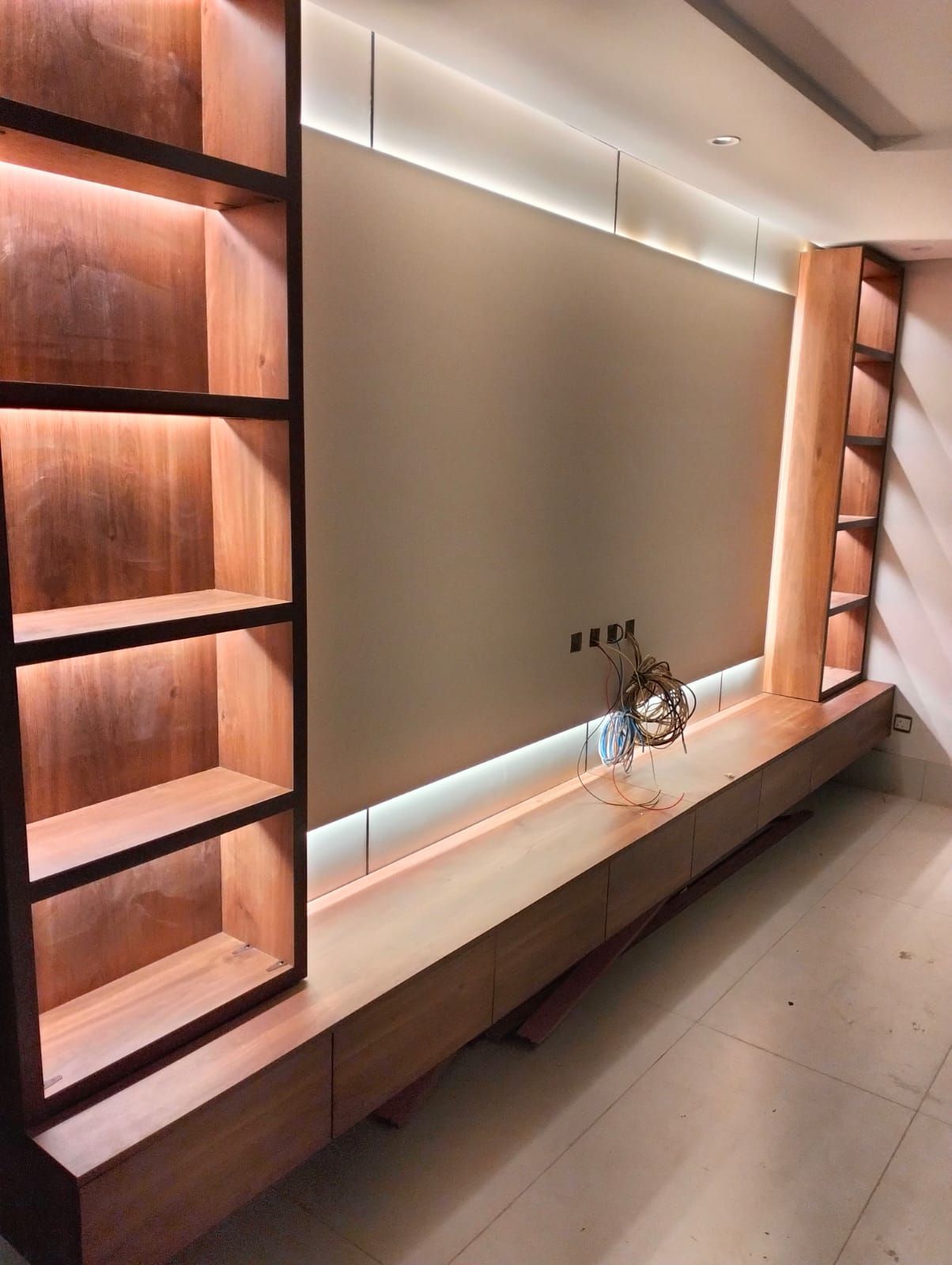 تفصيل مكتبه شاشه جديده 0510102274