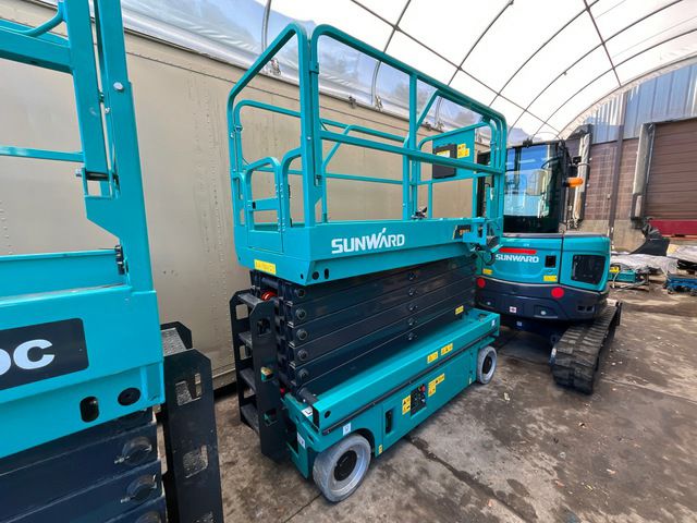 سيزر لفت 18متر * 8متر * للايجار في جدة **