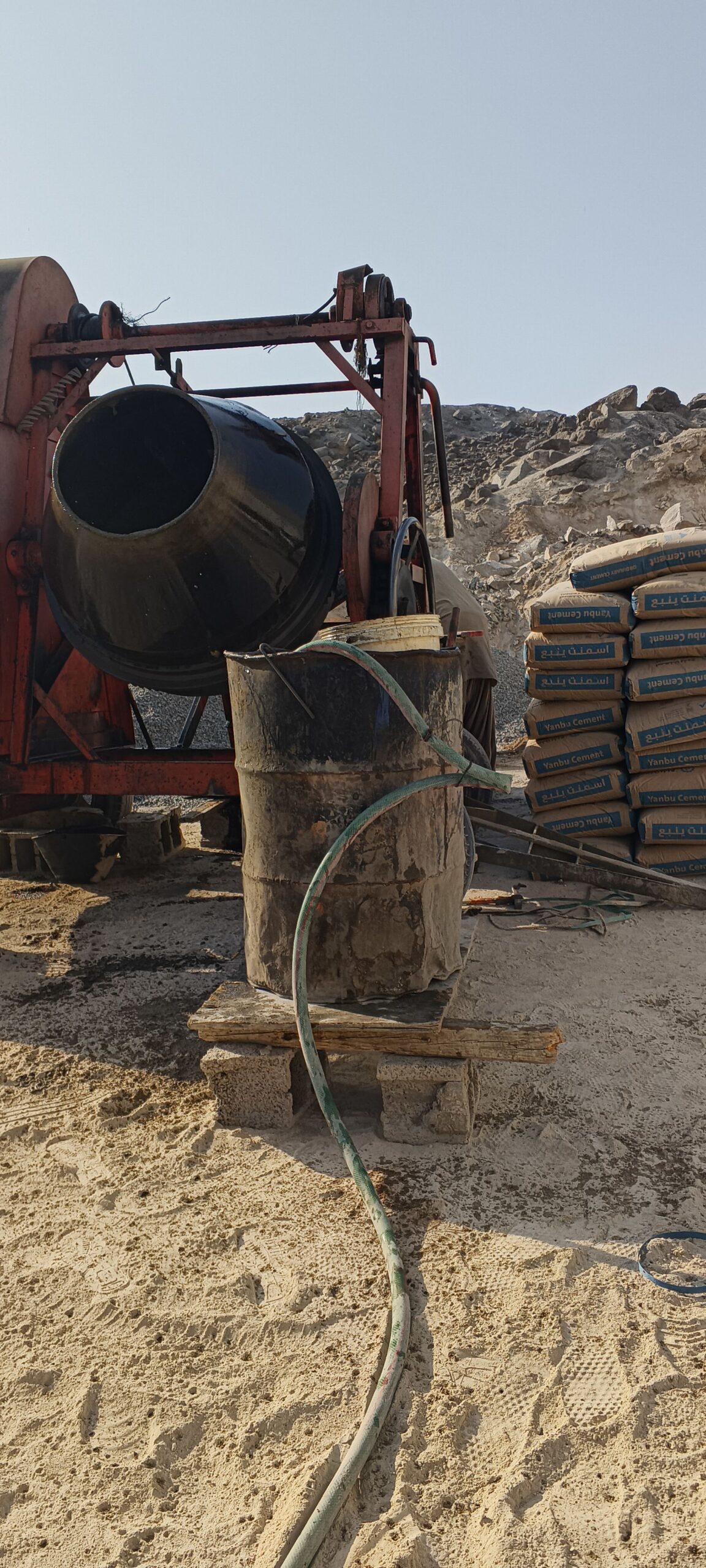 اسمنت خلاط يدوي للايجار يوميا 0597473618