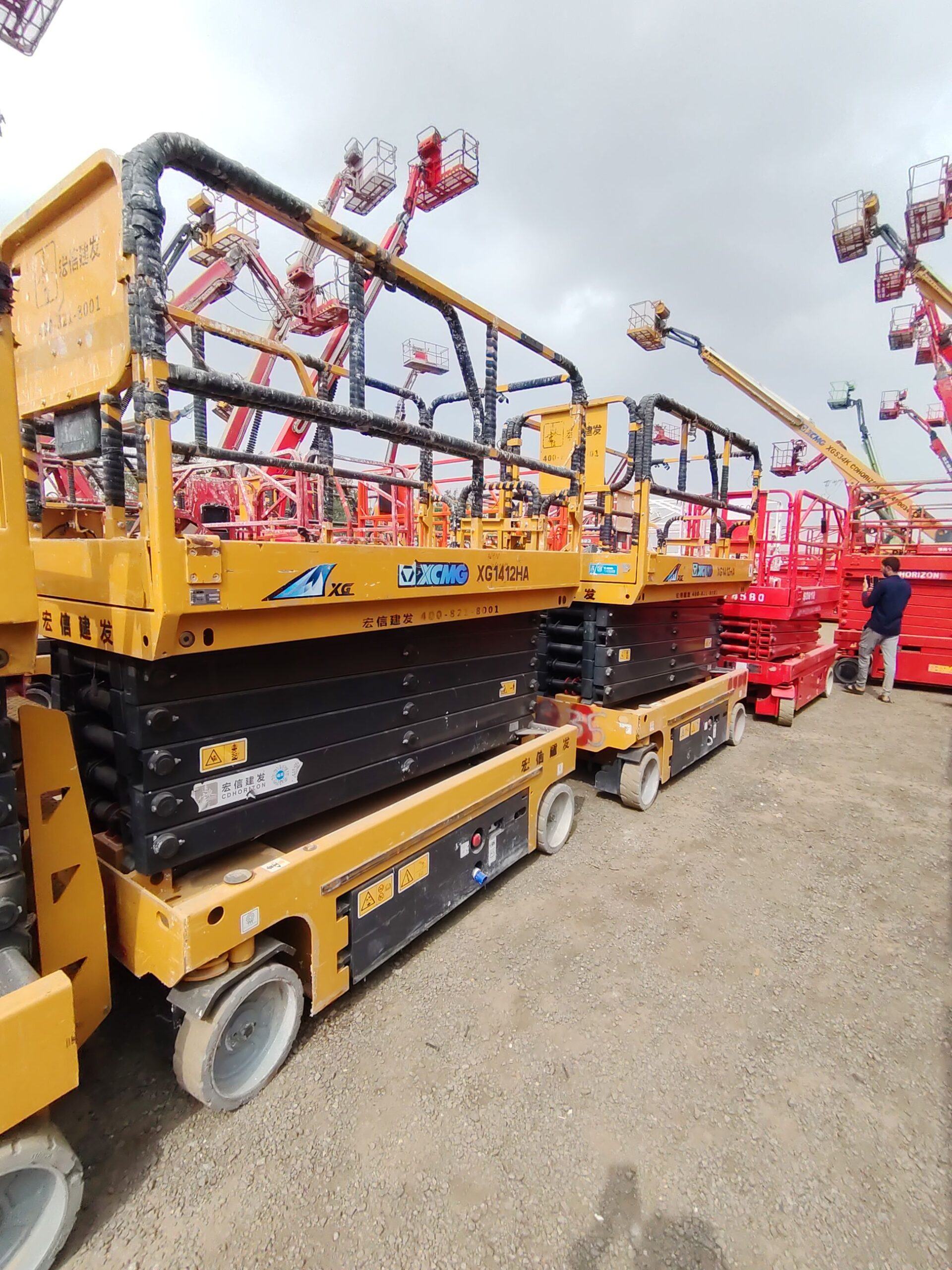 سيزرلفت10متر 12متر 14متر 16متر كهرباء للايجار جده