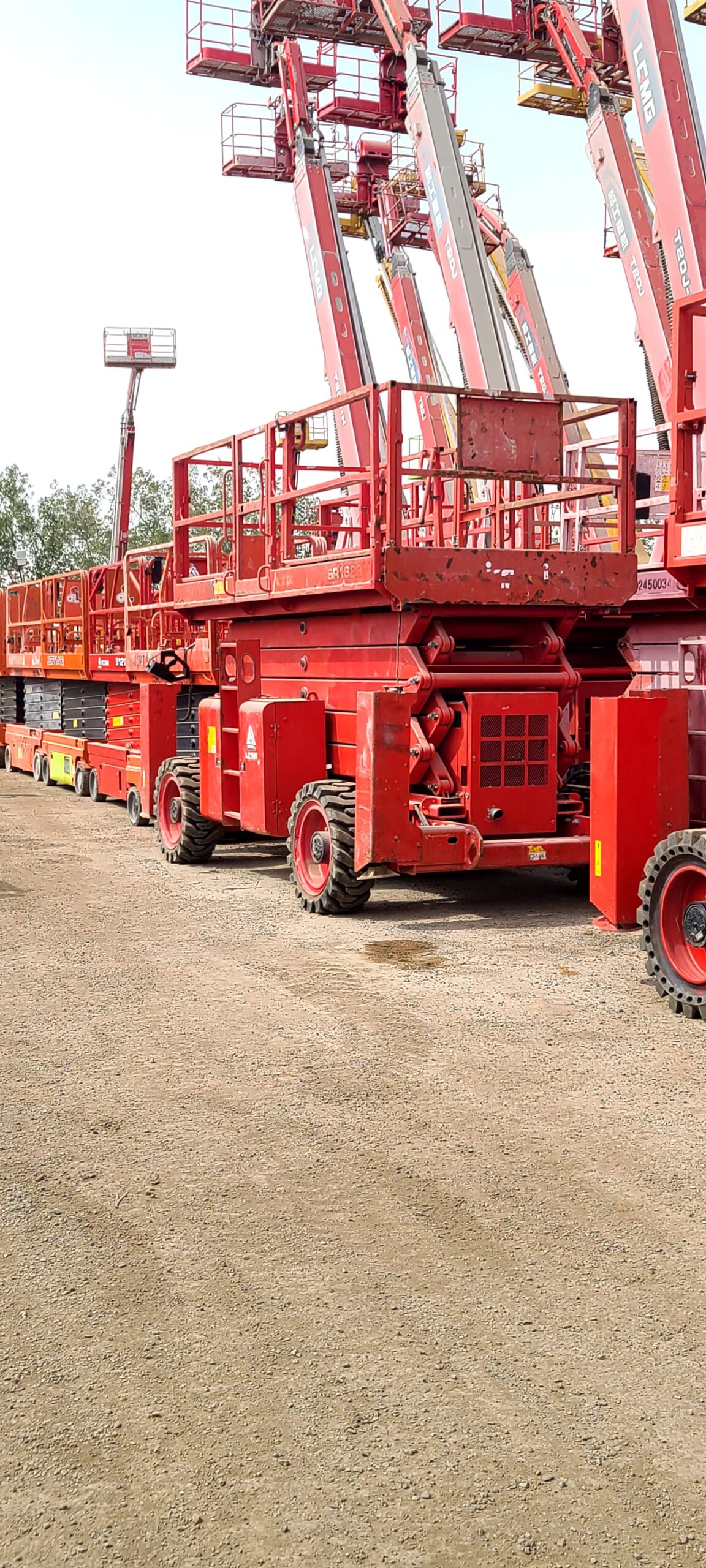 سيزرلفت ومان لفت ورافعات شوكيه وجي سي بي عرجاء وبو