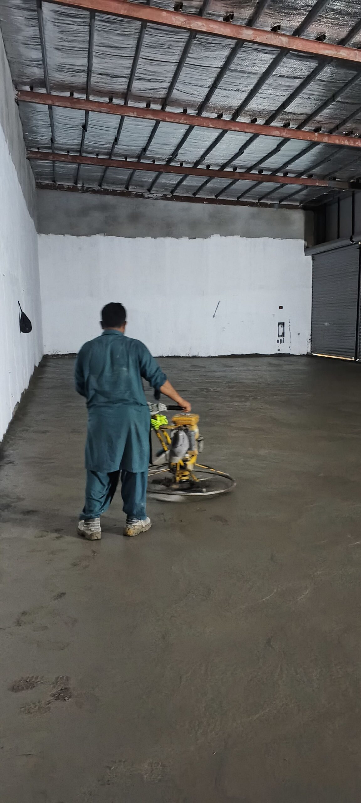 اسمنت خلاط يدوي للايجار يوميا صبا عرزيا عمارا عرزي