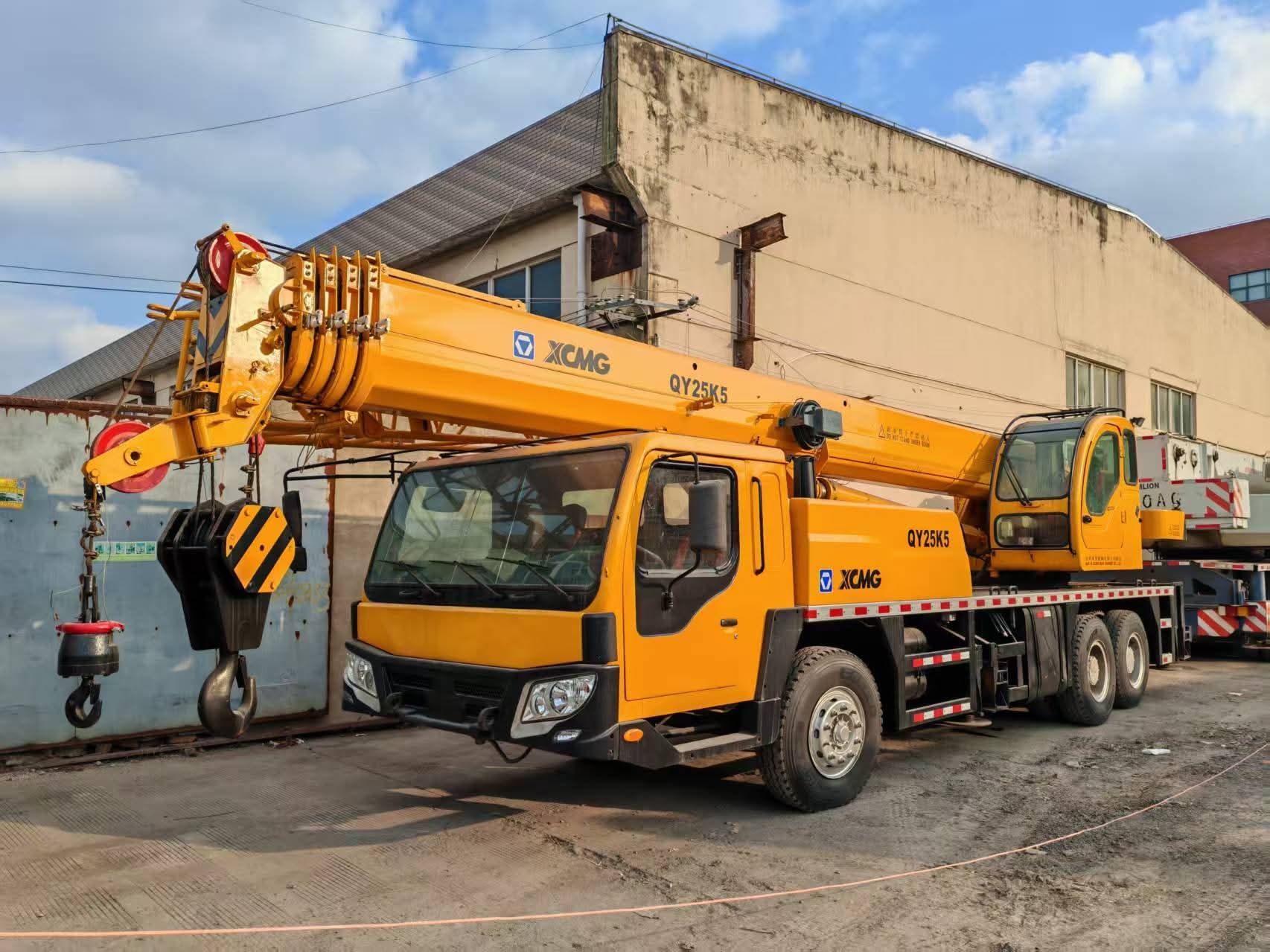 سيزرلفت مان لفت ببكات رافعة شوكية كرينات جي سي بي