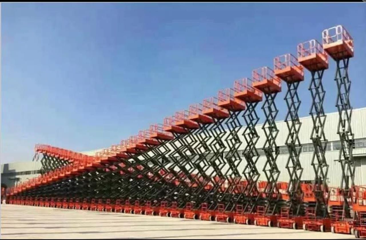 سيزرلفت ومانلفت للايجار شهري سنوي أسبوعي يومي