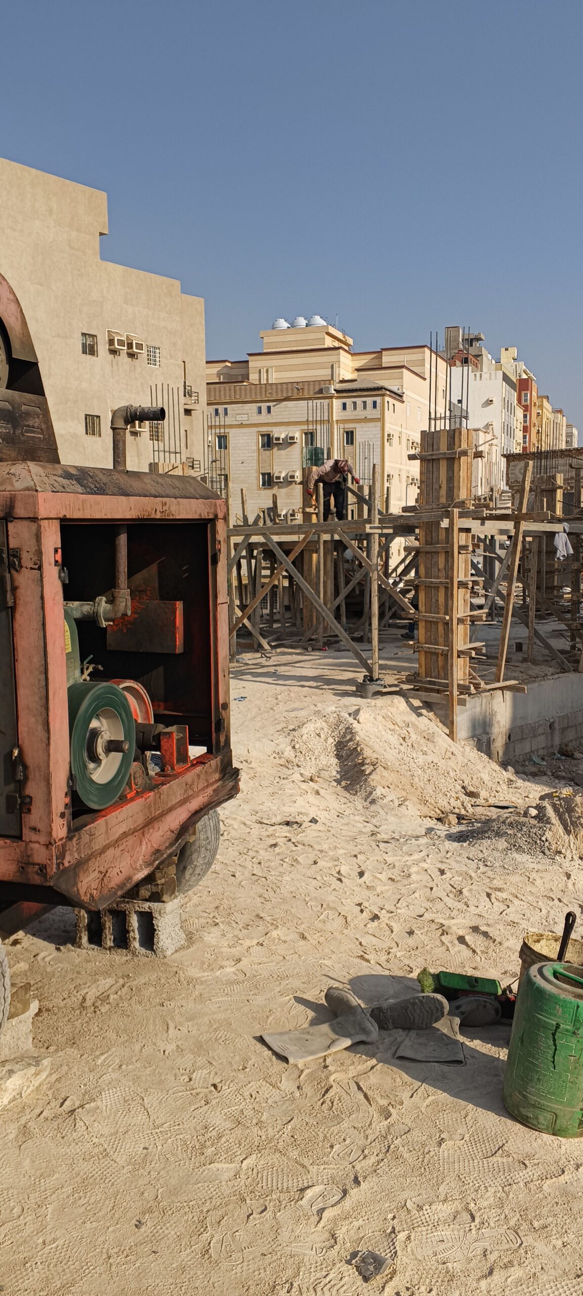 اسمنت خلاط يدوي للايجار يوميا صبا 0597473618