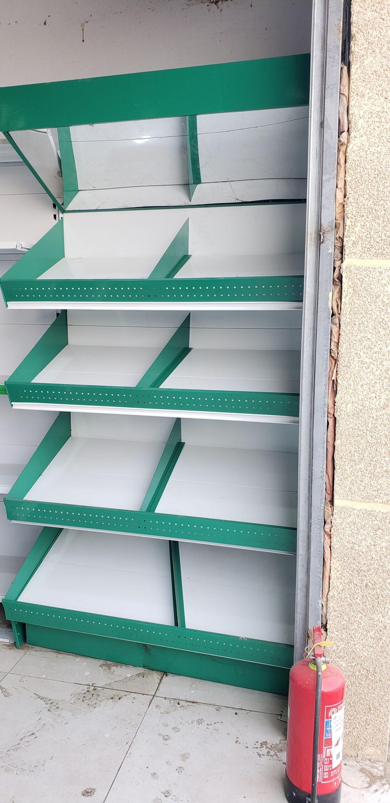 رفوف سوبر ماركت، رفوف تخزين مستودعات، وفقاً للمقاي