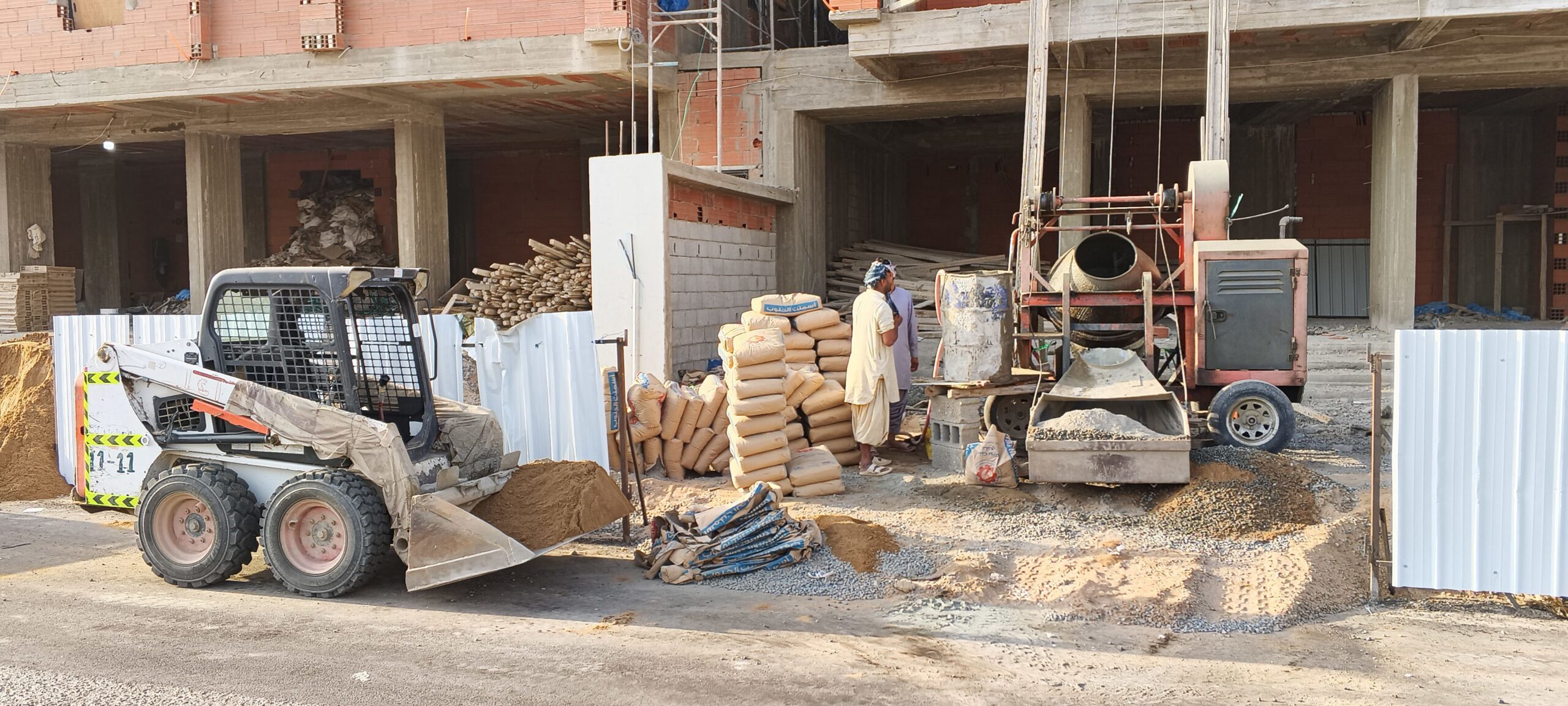 اسمنت خلاط يدوي للايجار يوميا صبا 0597473618