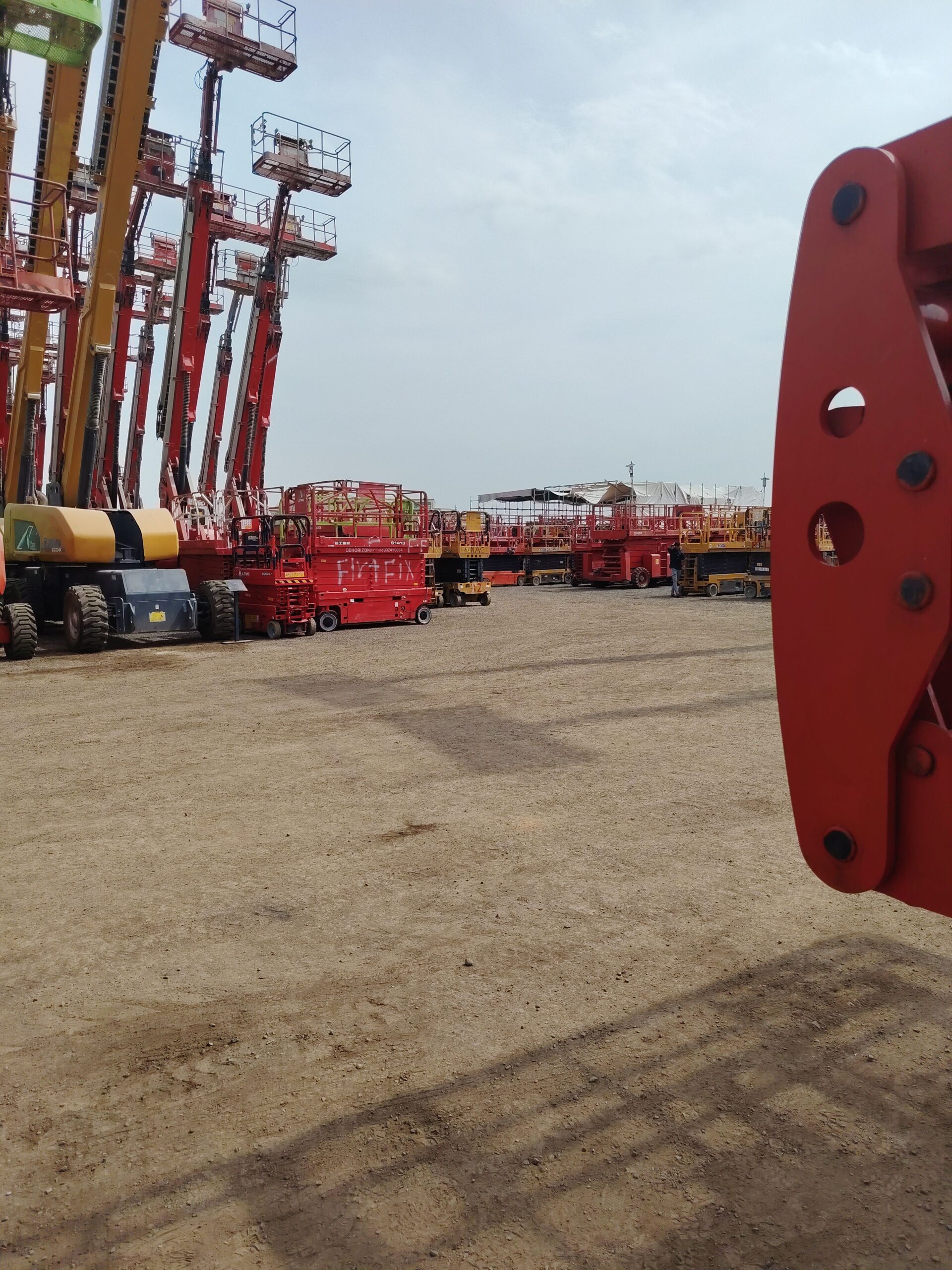 سيزر لفت ومان لفت ورافعات شوكيه وكرينات وببكات وجي