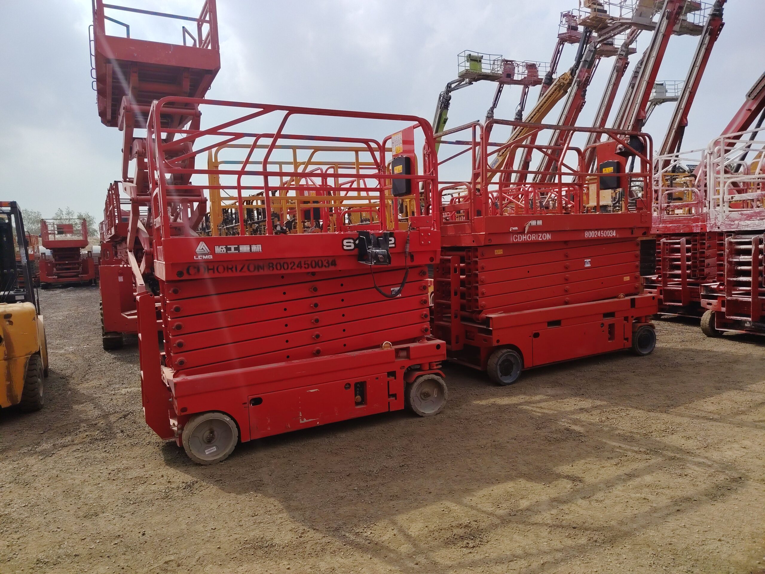 سيزرلفت10متر 12متر 14متر 16متر كهرباء للايجار جده