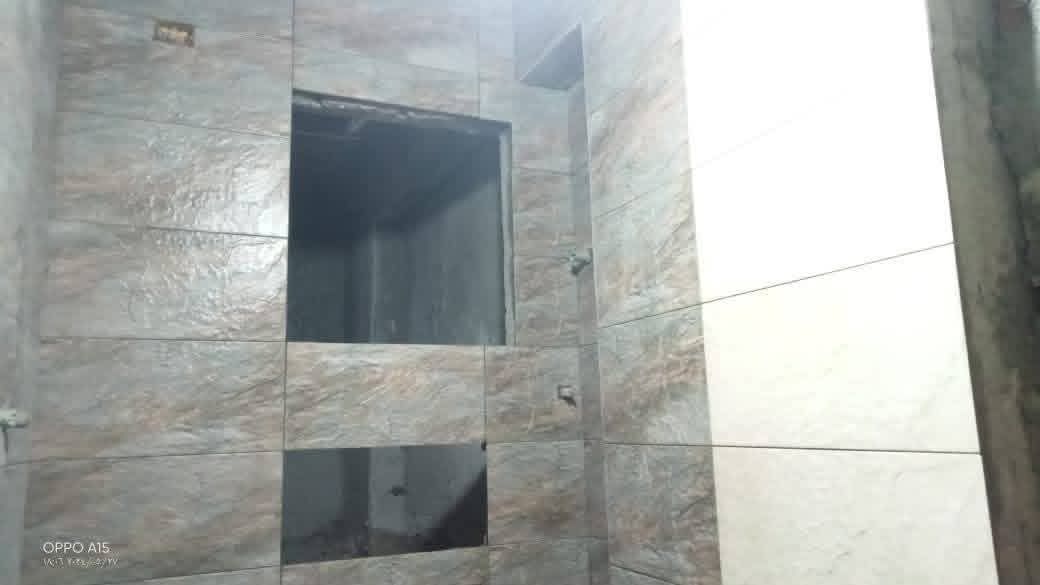 معلم بلاط مبلط