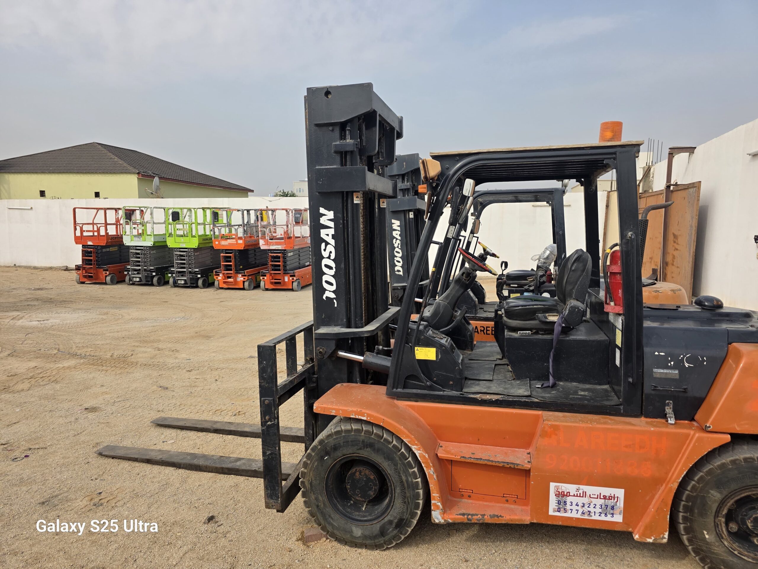 سيزر لفت للايجار مان لفت للايجار رافعات شوكيه للاي