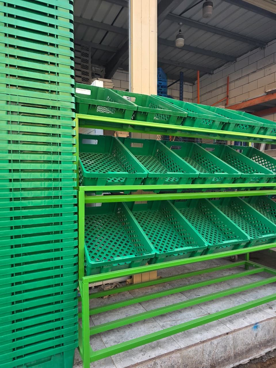 بيع وشراء جميع انواع الرفوف بانواعها