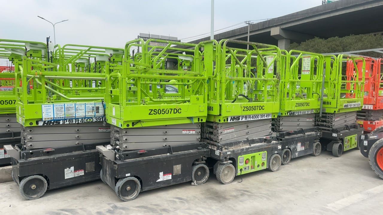 سيزر لفت 8متر 12متر للإيجار في جدة