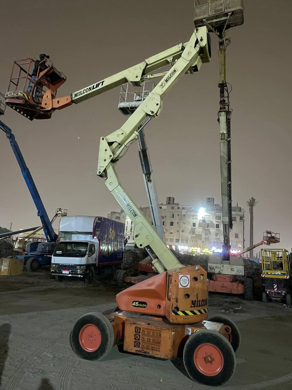 مان لفت بوم لفت للإيجار في الدمام الرياض جدة