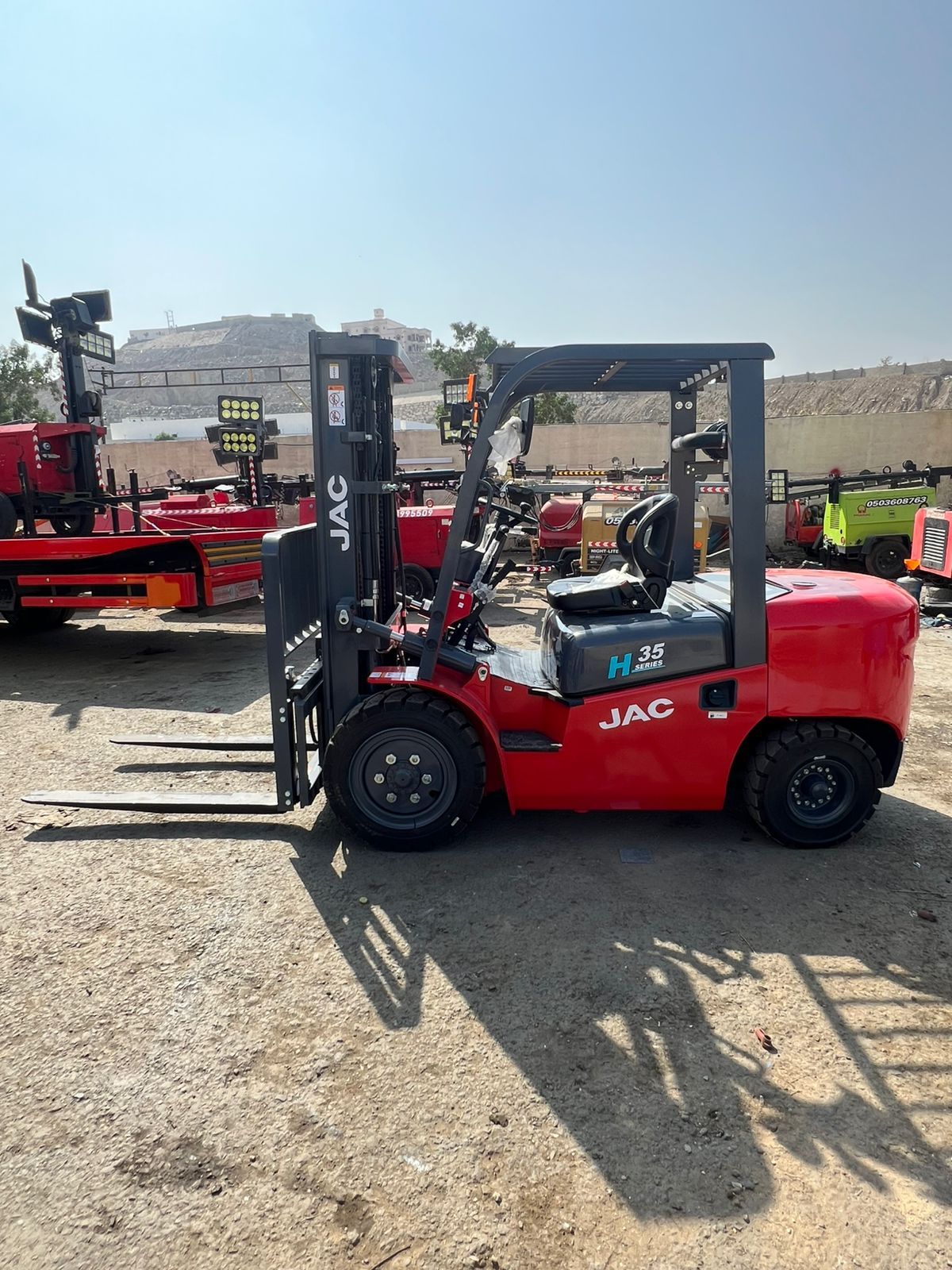 سيزر لفت ومان لفت وكرينات ومولدات وشيولات وتاور لا