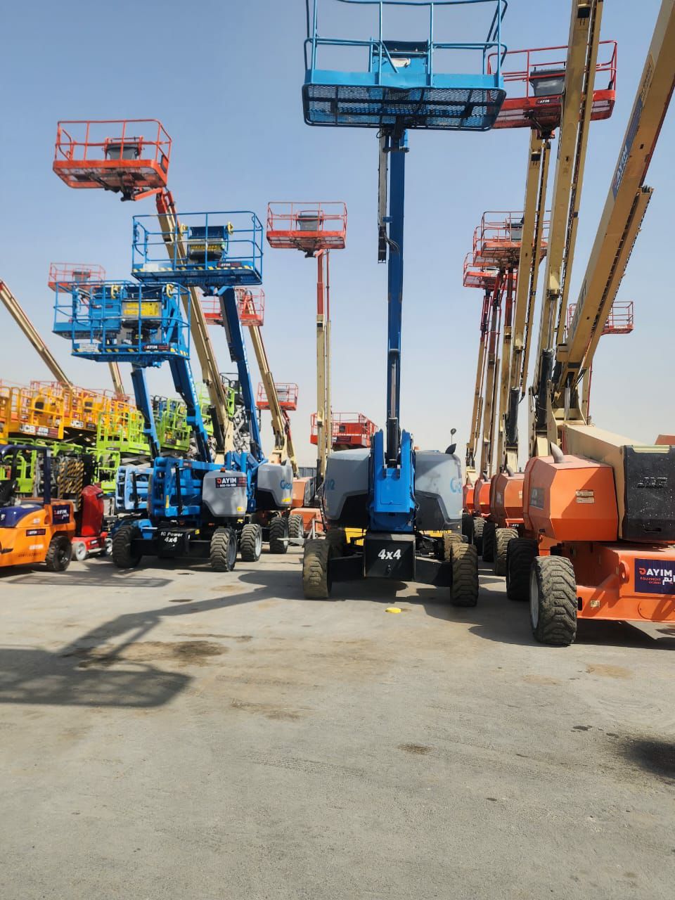 مان لفت للإيجار من 6متر وحتى 53متر في الدمام جدة