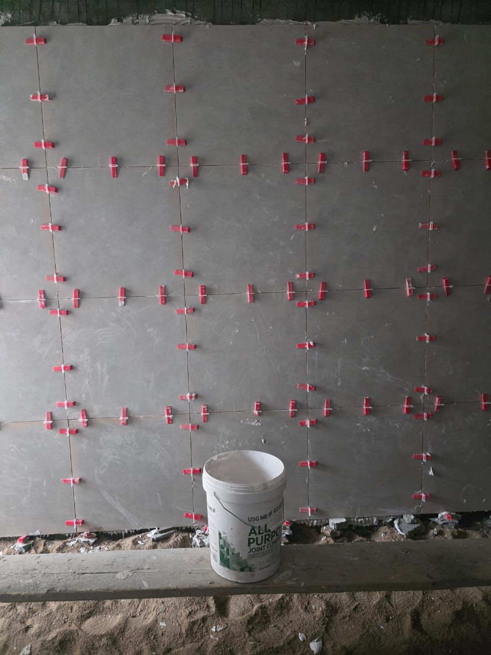 مقاولات بلاط بناي حي الحمرا