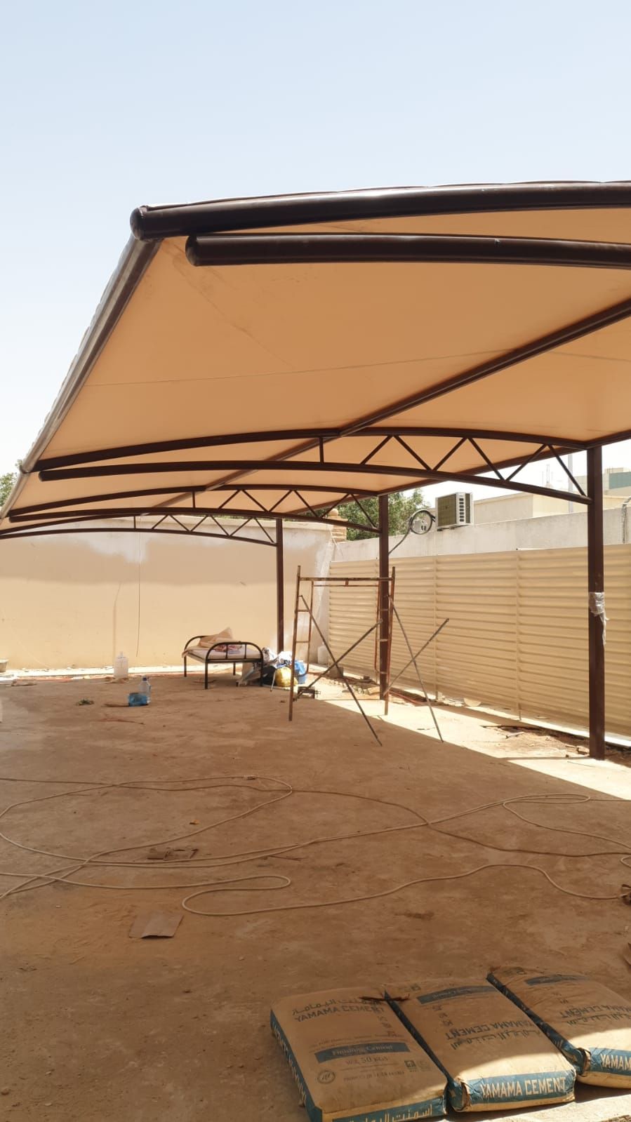 مظلات وسواتر وتفصيل غراف سندويش بلن