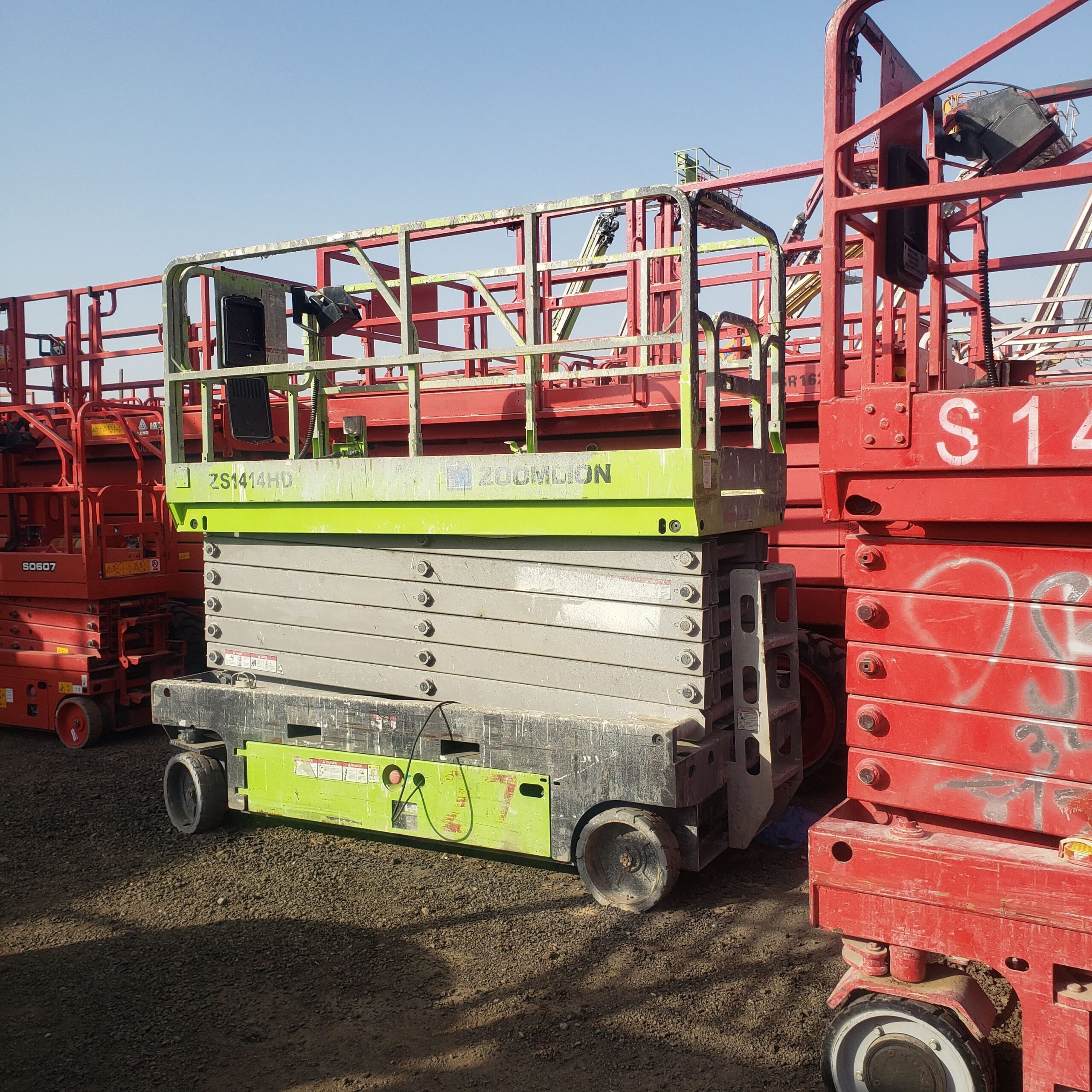 سيزرلفت مان لفت ببكات رافعة شوكية كرينات جي سي بي