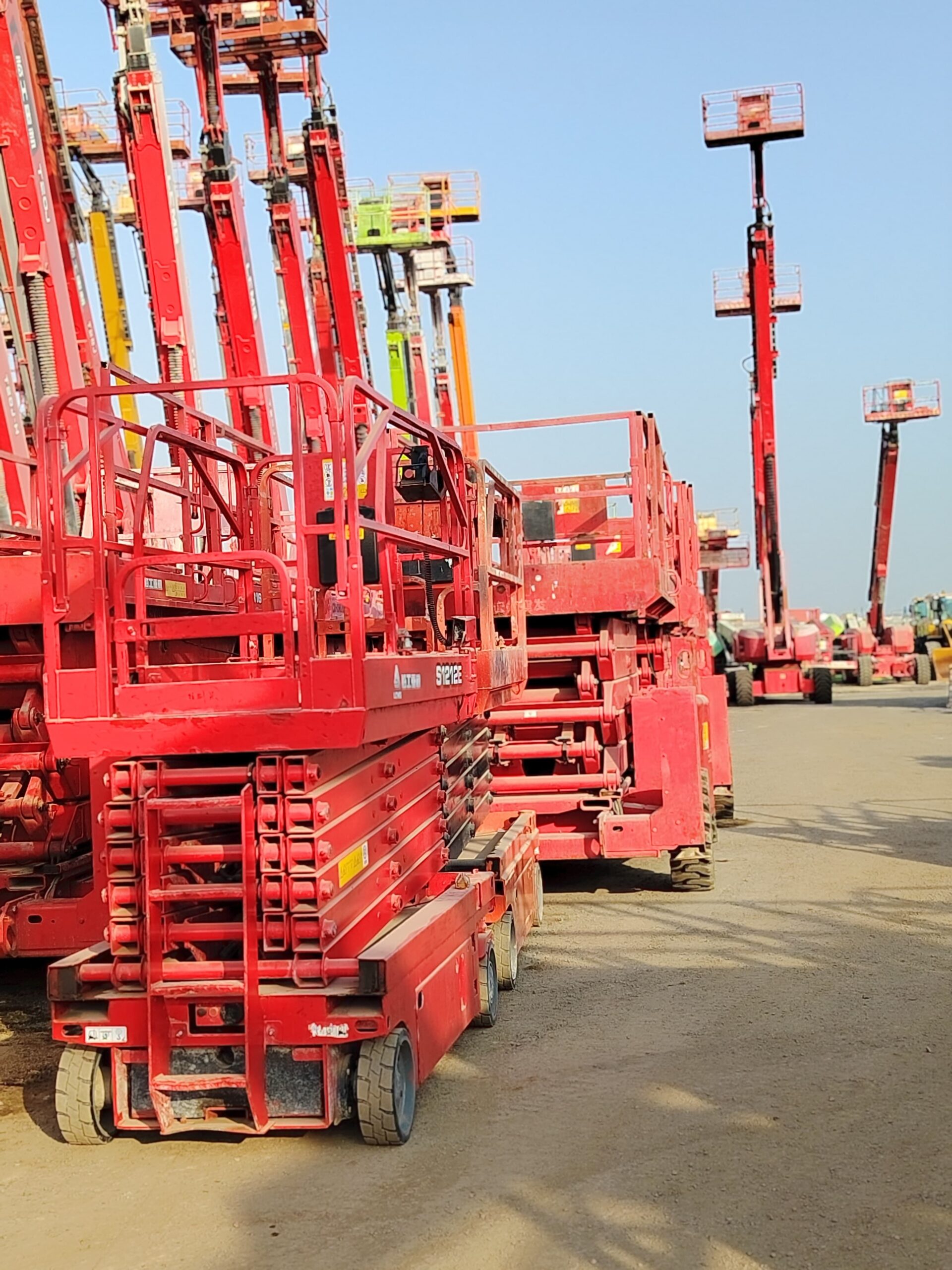 مان لفت وسيزر لفت ورافعه شوكيه وجي سي بي وبوم لفت