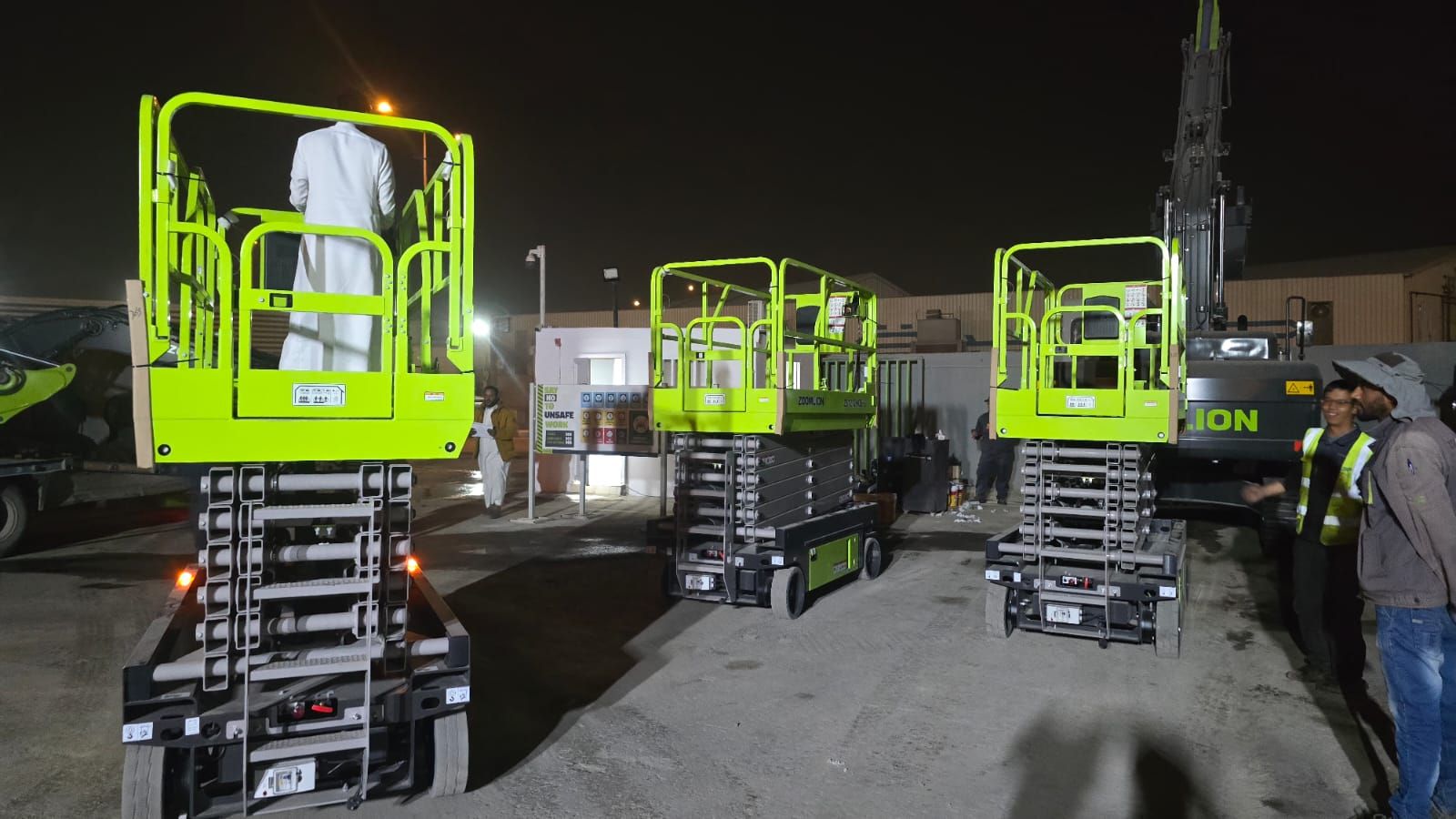 سيزرلفت ومانلفت للايجار شهري سنوي أسبوعي يومي