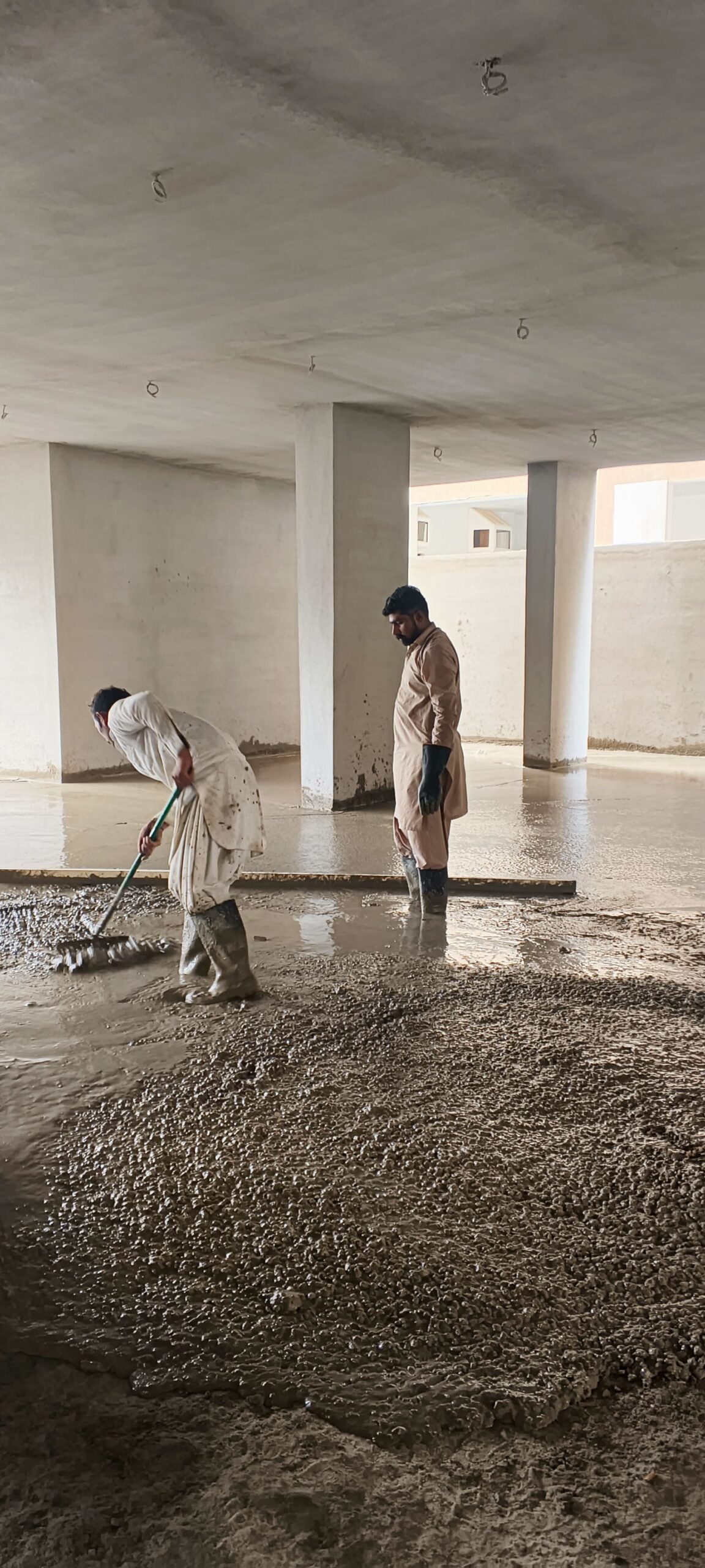 مقاول خلاط اسمنت يدوي للايجار يوميا صبا