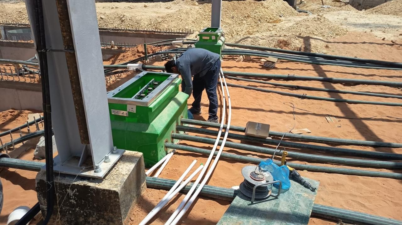 كهربائي محطات وقود