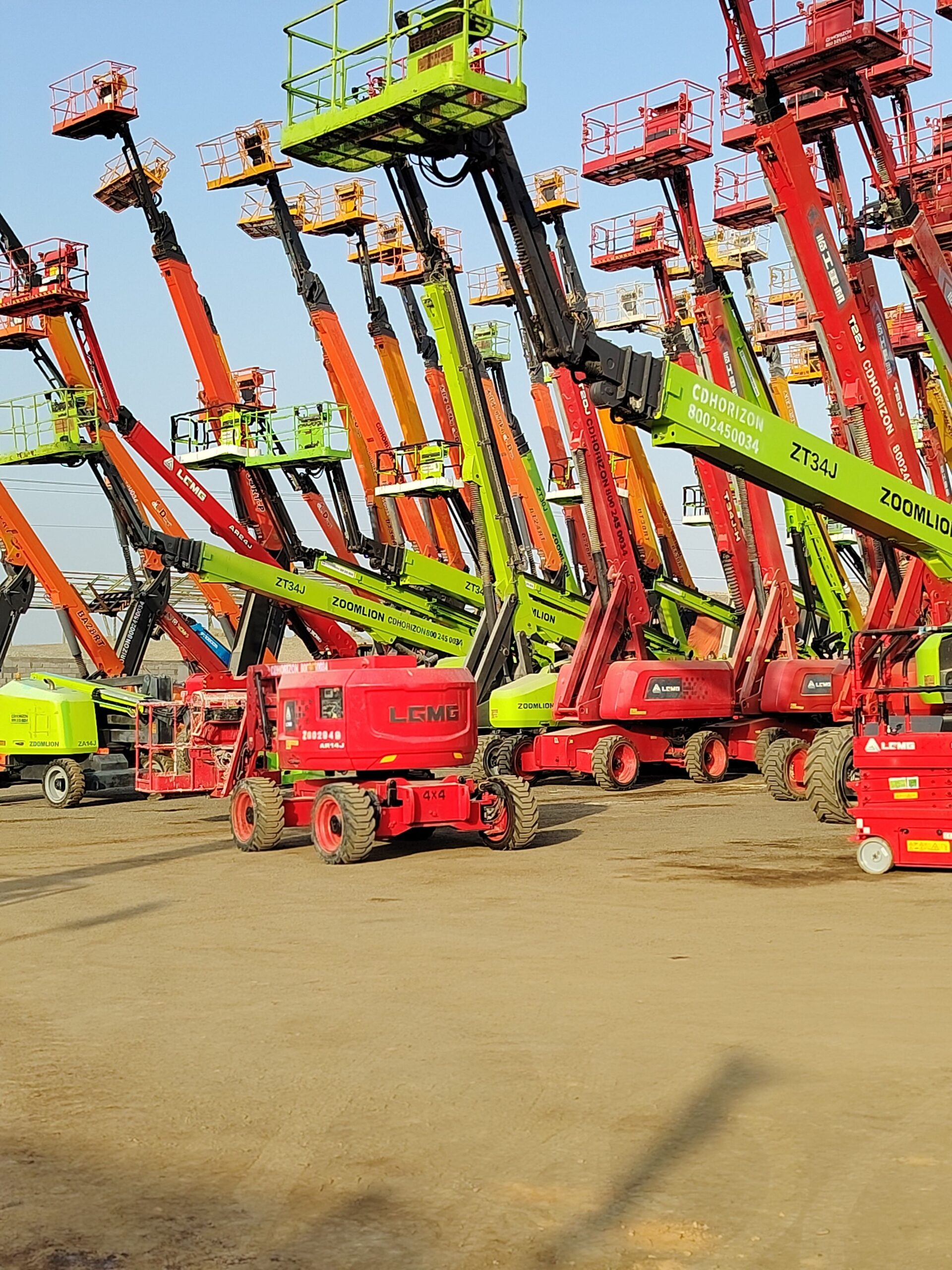 سيزر لفت ومان لفت ورافعات شوكيه وجي سي بي وبوم ترا