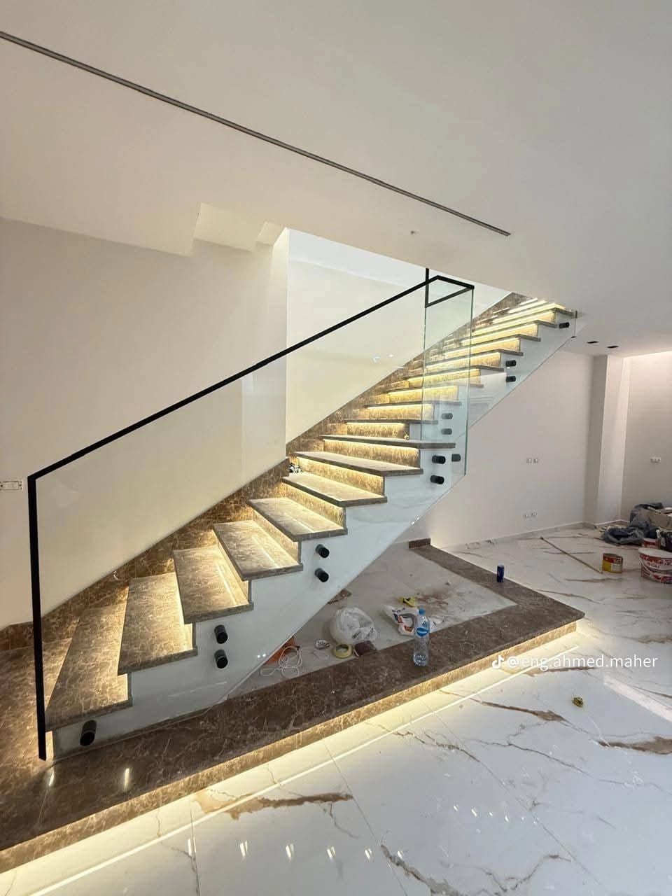 زجاج سكريت تبوك