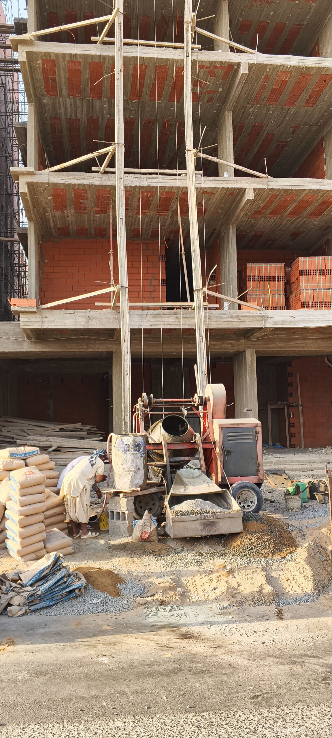 اسمنت خلاط يدوي للايجار يوميا صبا 0597473618