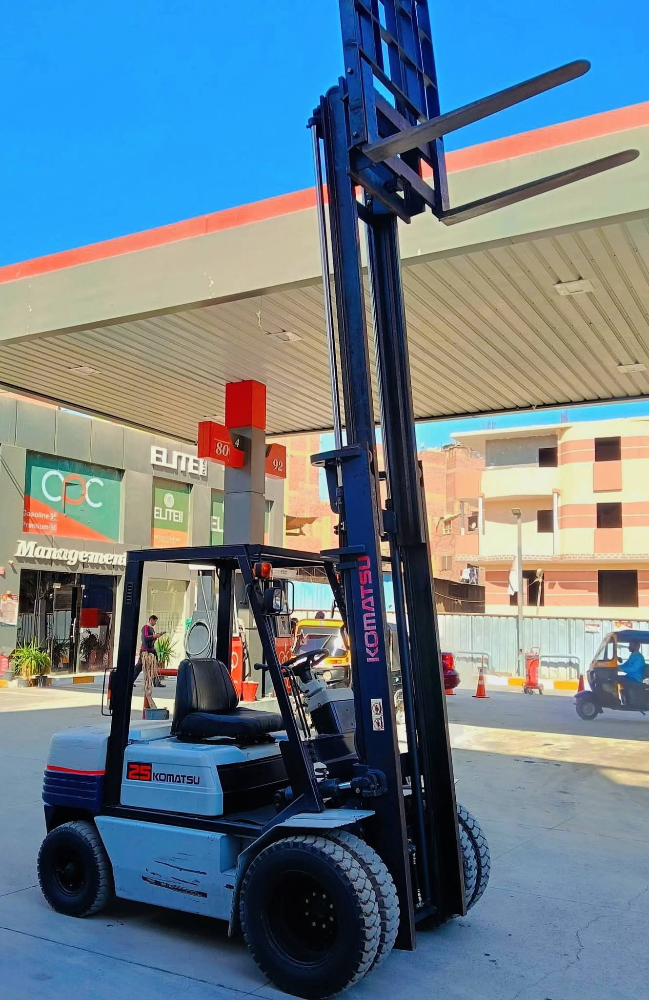 فوركلفت 4طن 5طن 7طن للإيجار في الدمام الرياض جدة